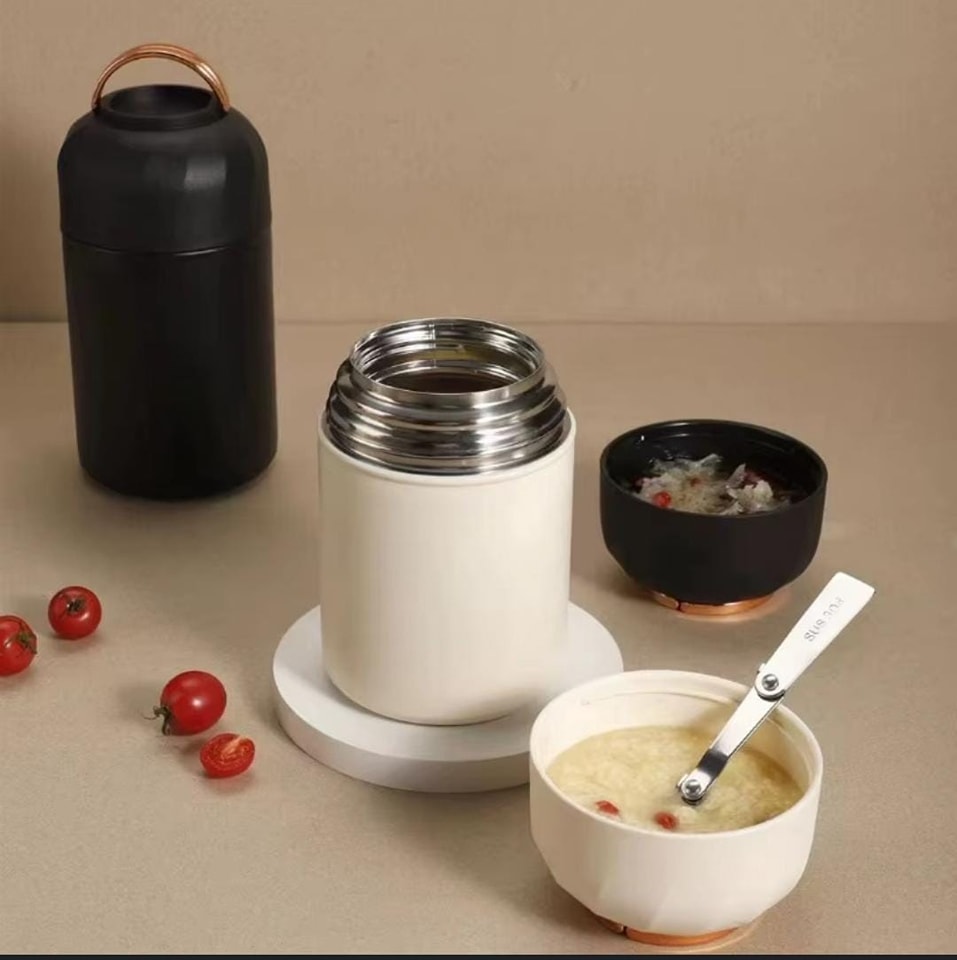 Big Size 1050ml Classic Food Flask Thermos with Foldable Spoon – Keep Food Hot or Cold Longer Big Size 1050ml Classic Food Flask Thermos with Foldable Spoon – Keep Food Hot or Cold Longer
