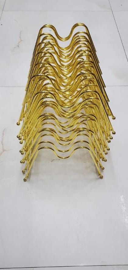 Golden Metallic 6 Plates Holder