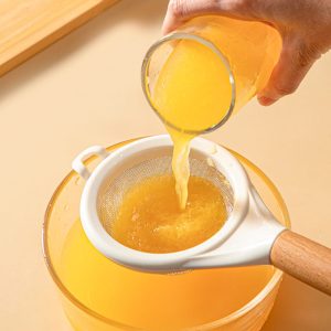 wooden handle stainless steel fine mesh sieve/strainer