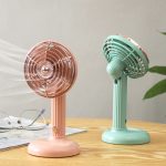 Small Retro Handheld Desktop Rotatable Fan