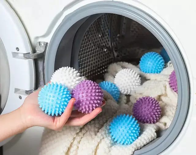 4Pcs Reusable Magic Laundry Ball for Washing Machine 4Pcs Reusable Magic Laundry Ball for Washing Machine
