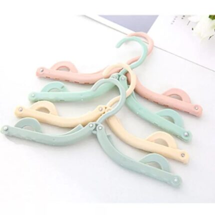 Retractable Hangers