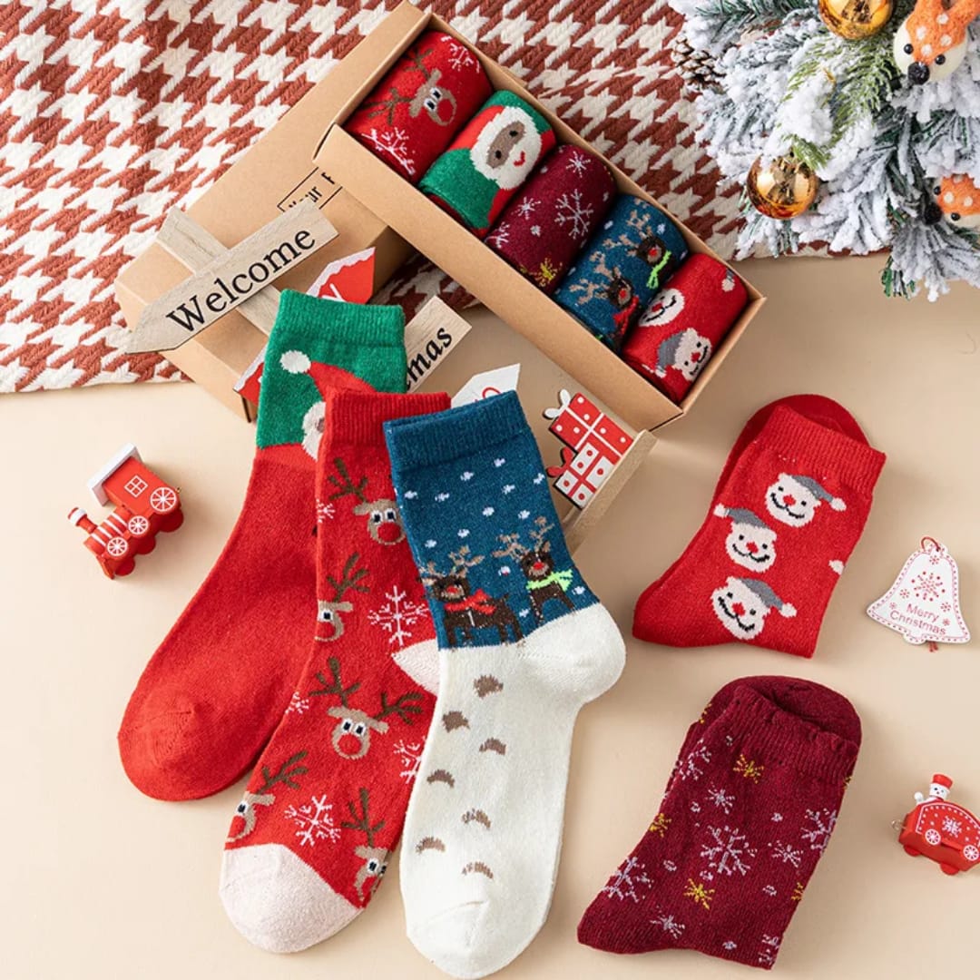 Christmas Themed Socks – Winter Wool Unisex Cartoon Thick Warm Christmas Socks WhatsApp Image 2025 10 14 at 9.18.29 AM