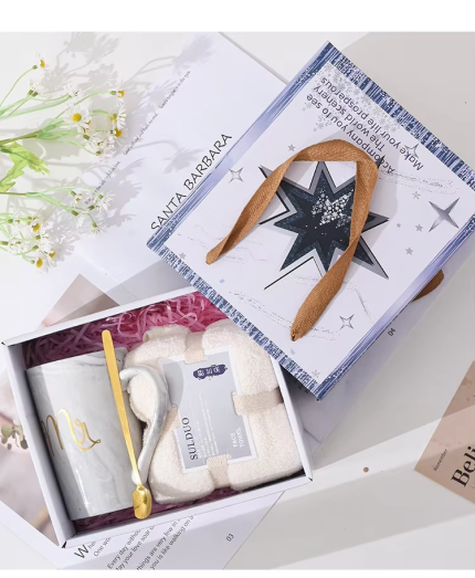 Luxurious Cup Set with Gift Box (Cup with Lid & Spoon)