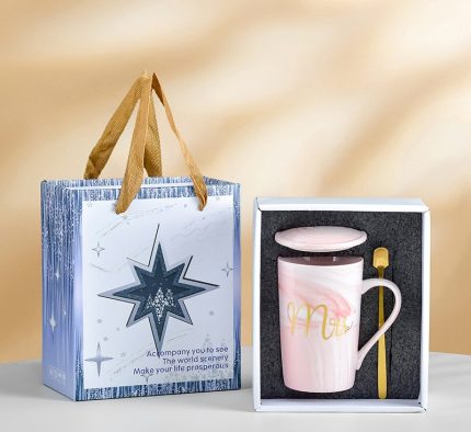 Luxurious Cup Set with Gift Box (Cup with Lid & Spoon)