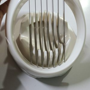 Egg slicer