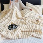 Double Sided Cozy Throw Blanket – Sherpa Furry Fleece, 200 x 180 cm