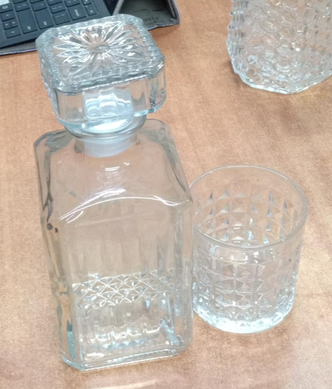 2 pcs Chalice Decanter Set – Clear Glass Square Decanter + Crystal Glass