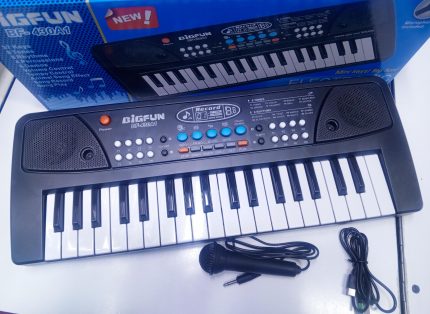 37-Key Electric Keyboard with Microphone for Kids