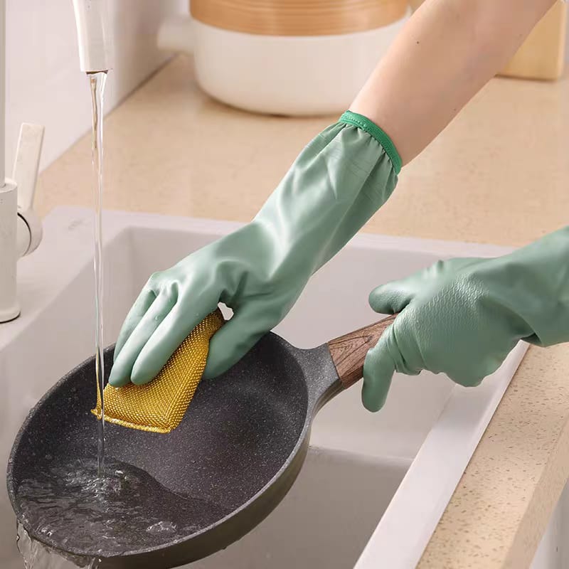 A Pair Of Thickened Latex Gloves – Durable Waterproof Cleaning Gloves A Pair Of Thickened Latex Gloves – Durable Waterproof Cleaning Gloves