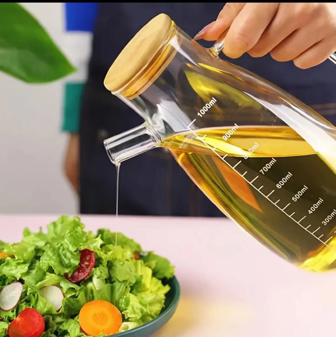 Premium 1L Glass Oil Dispenser with Handle & Bamboo Lid – Heat Resistant Kitchen Oil Bottle