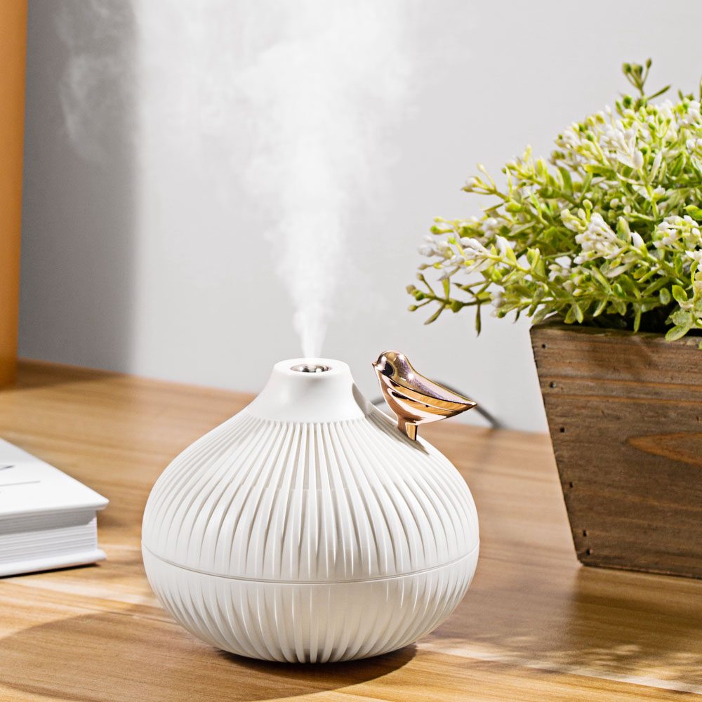 Onion Humidifier Portable Ultrasonic Aroma Diffuser with LED Night Lamp for Home & Car Onion Humidifier Portable Ultrasonic Aroma Diffuser with LED Night Lamp for Home & Car