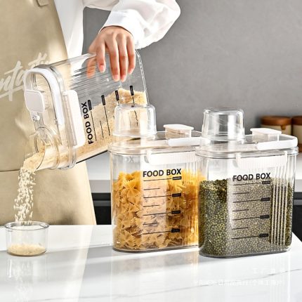 Airtight Transparent Food Storage Container 2800ml with Easy-Press Lid & Measuring Scale