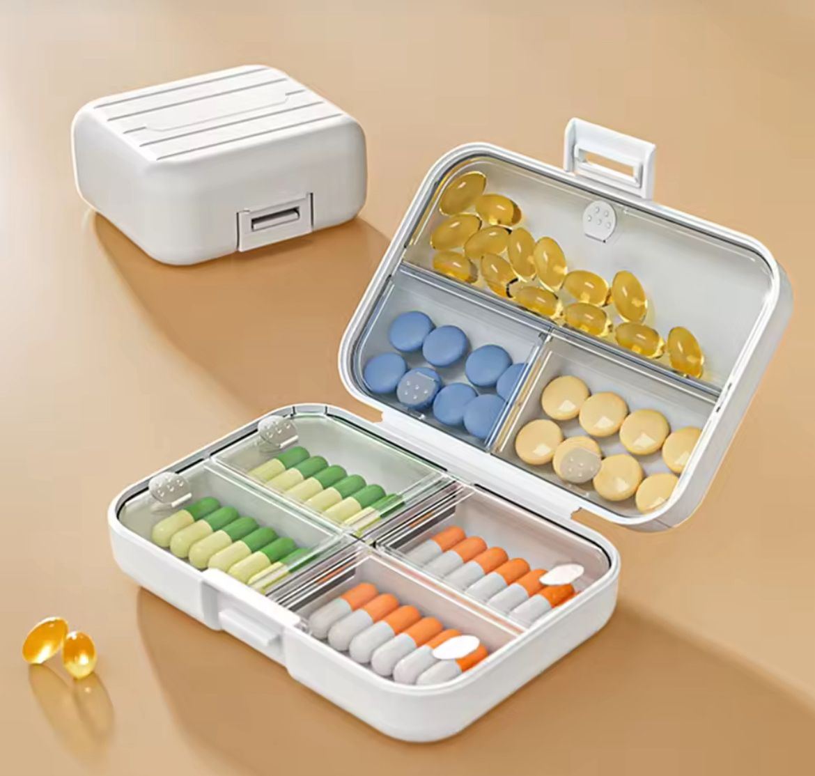 7-Grid Portable Pill Box – Weekly Medicine & Tablet Organizer