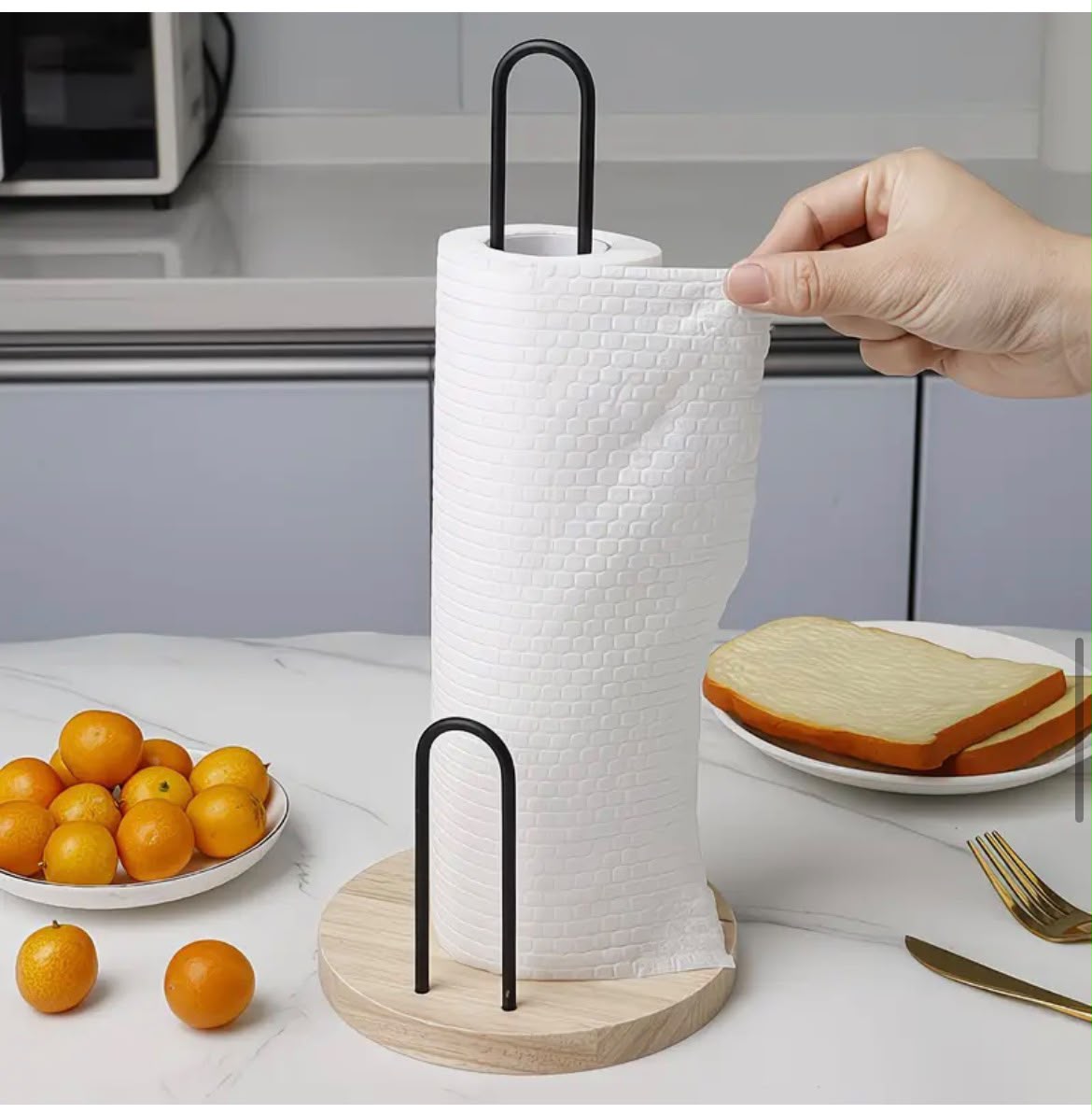 Black Metal Paper Towel Holder with Bamboo Base – Kitchen Roll Stand
